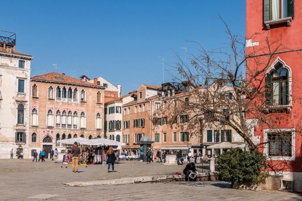 Fenice Backstage Over Canal Venedig Exterior foto